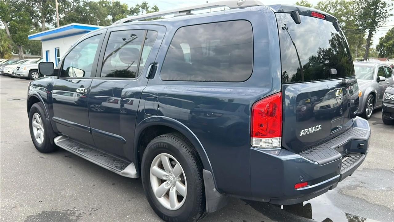Nissan Armada  2015