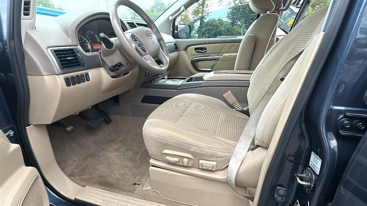 Nissan Armada  2015