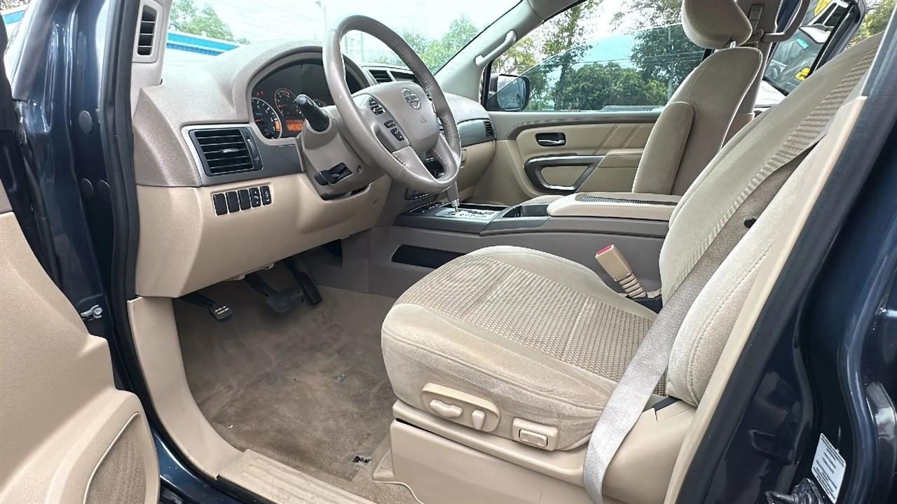 Nissan Armada  2015