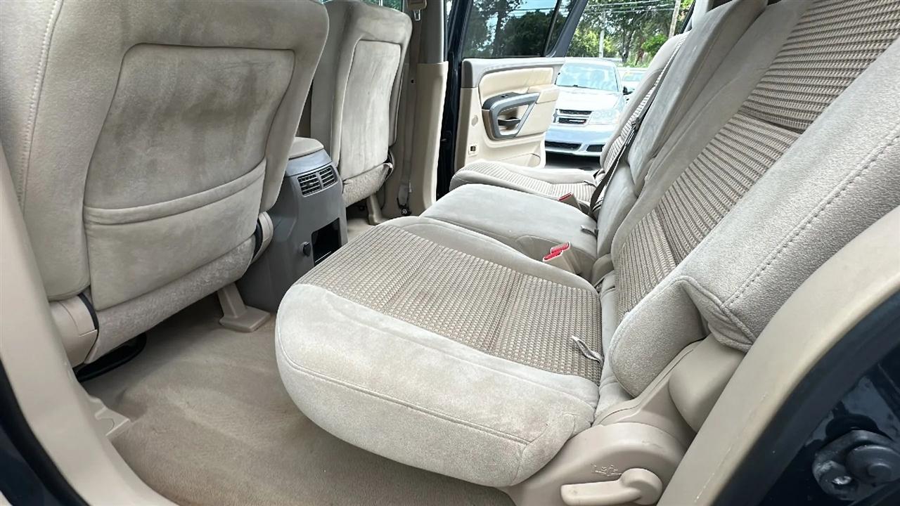 Nissan Armada  2015
