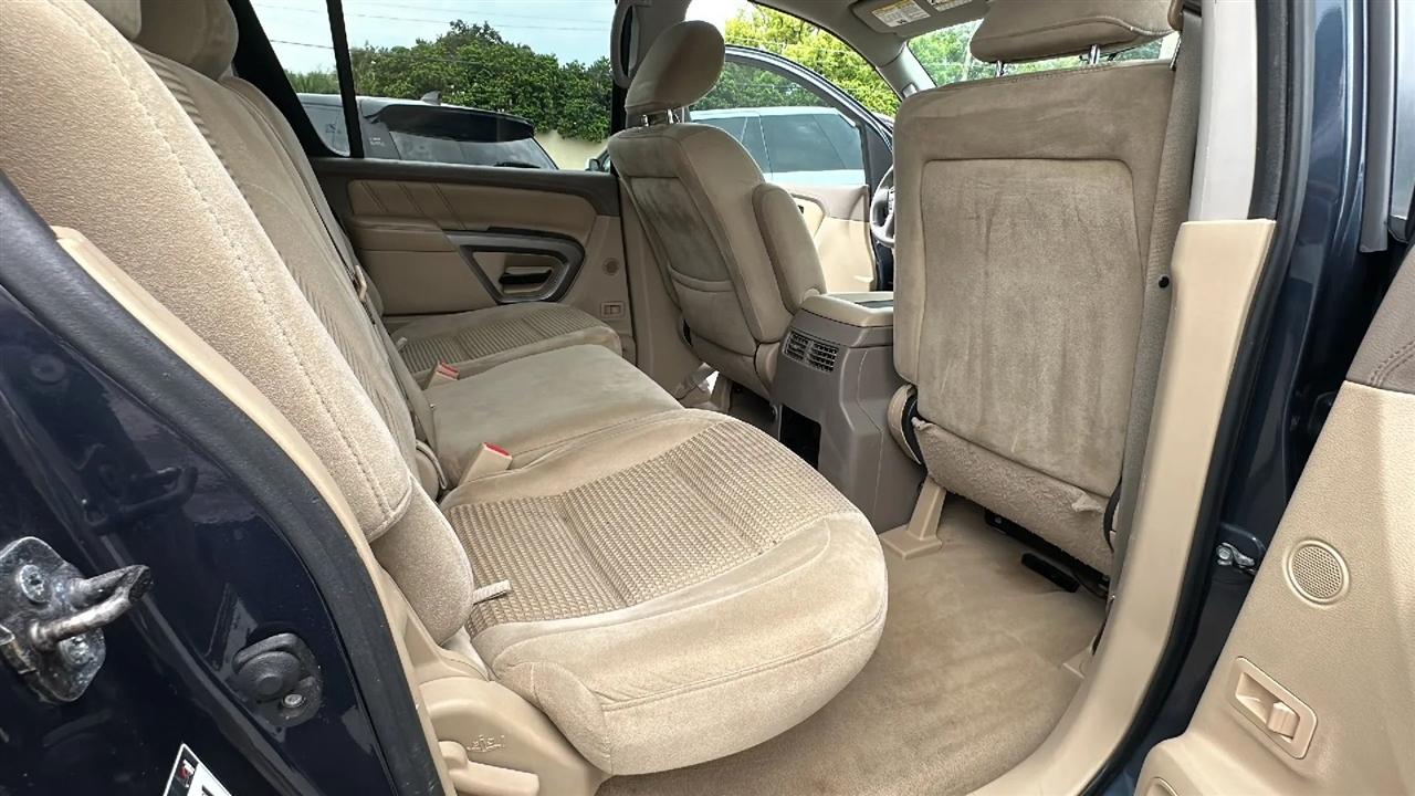 Nissan Armada  2015