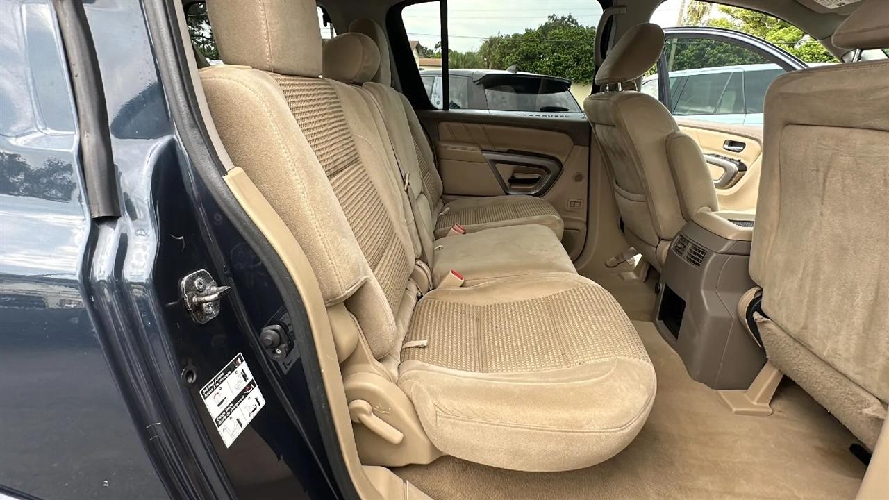 Nissan Armada  2015