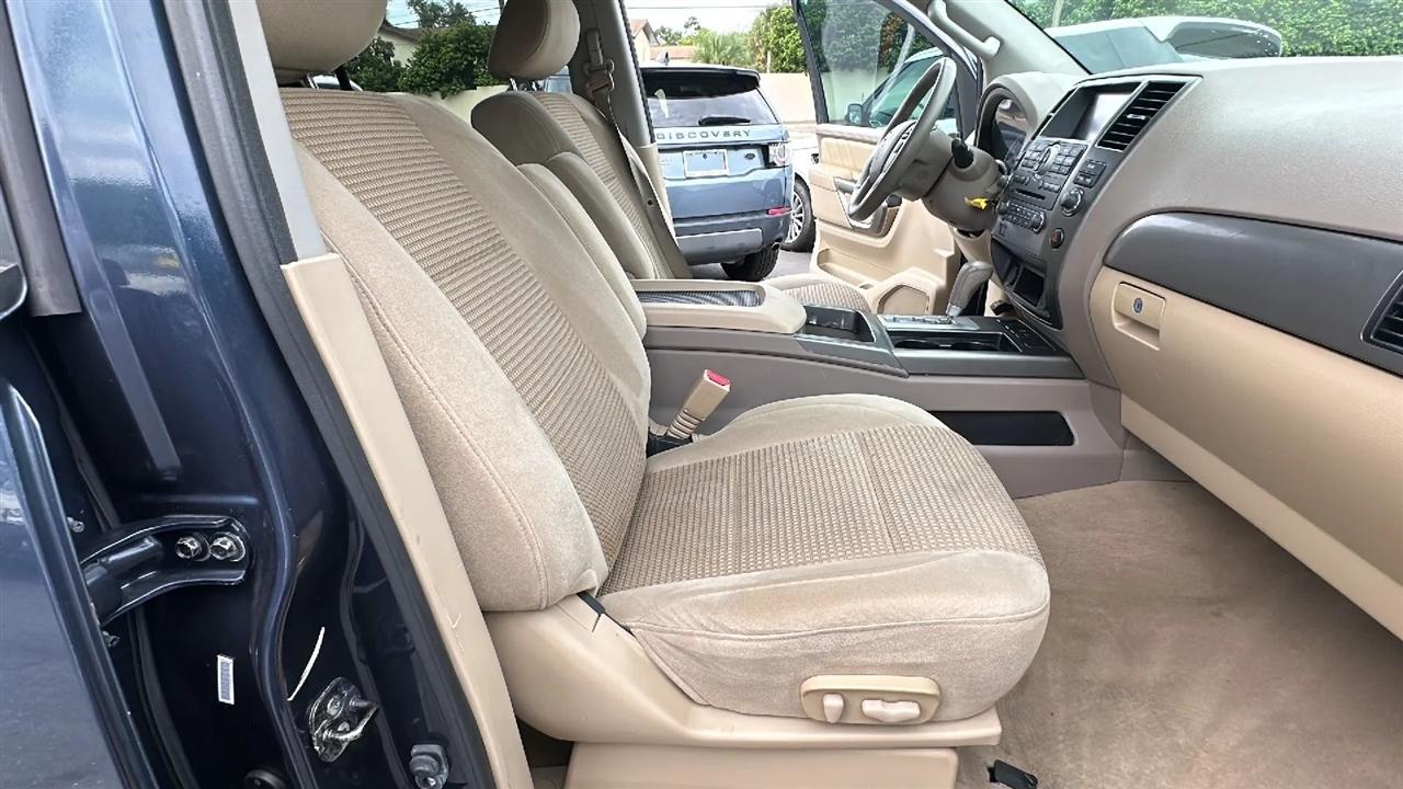 Nissan Armada  2015