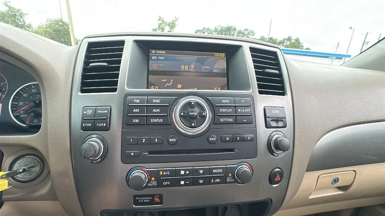 Nissan Armada  2015