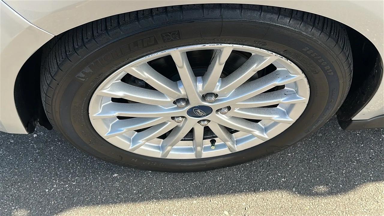 Ford C-Max Hybrid  2013