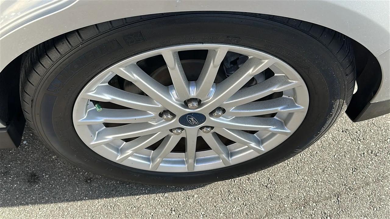 Ford C-Max Hybrid  2013