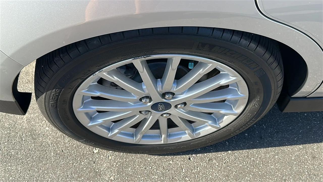 Ford C-Max Hybrid  2013