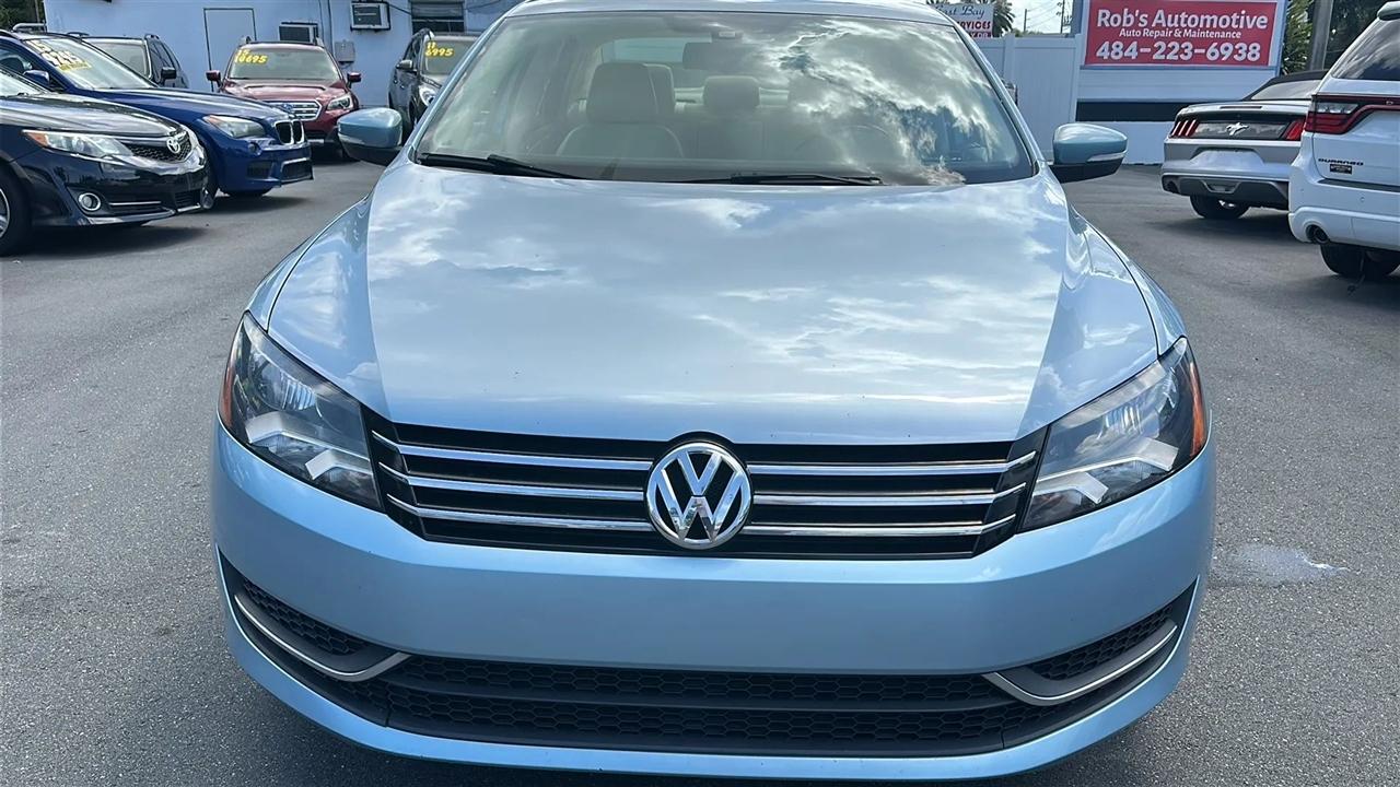 Volkswagen Passat  2013