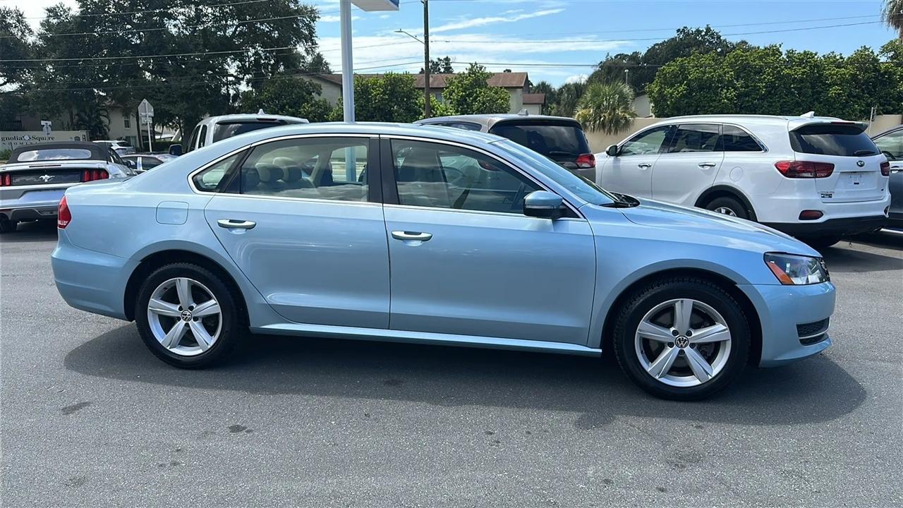 Volkswagen Passat  2013