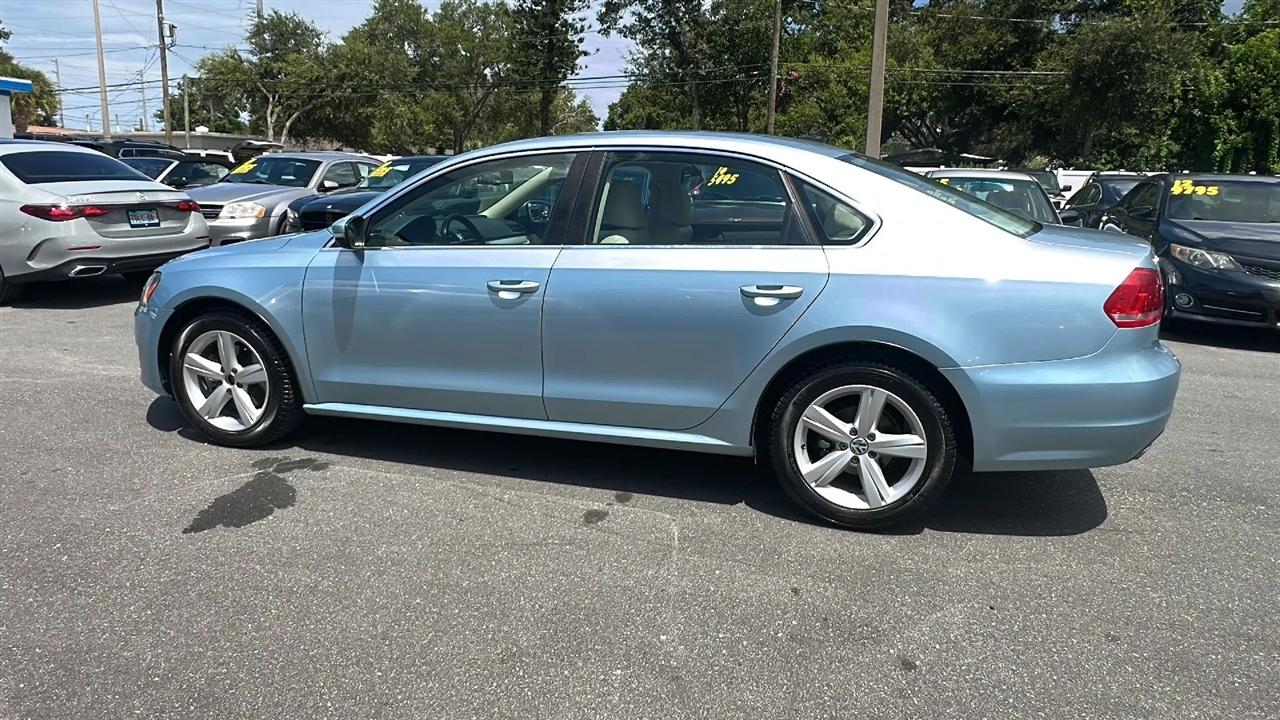 Volkswagen Passat  2013