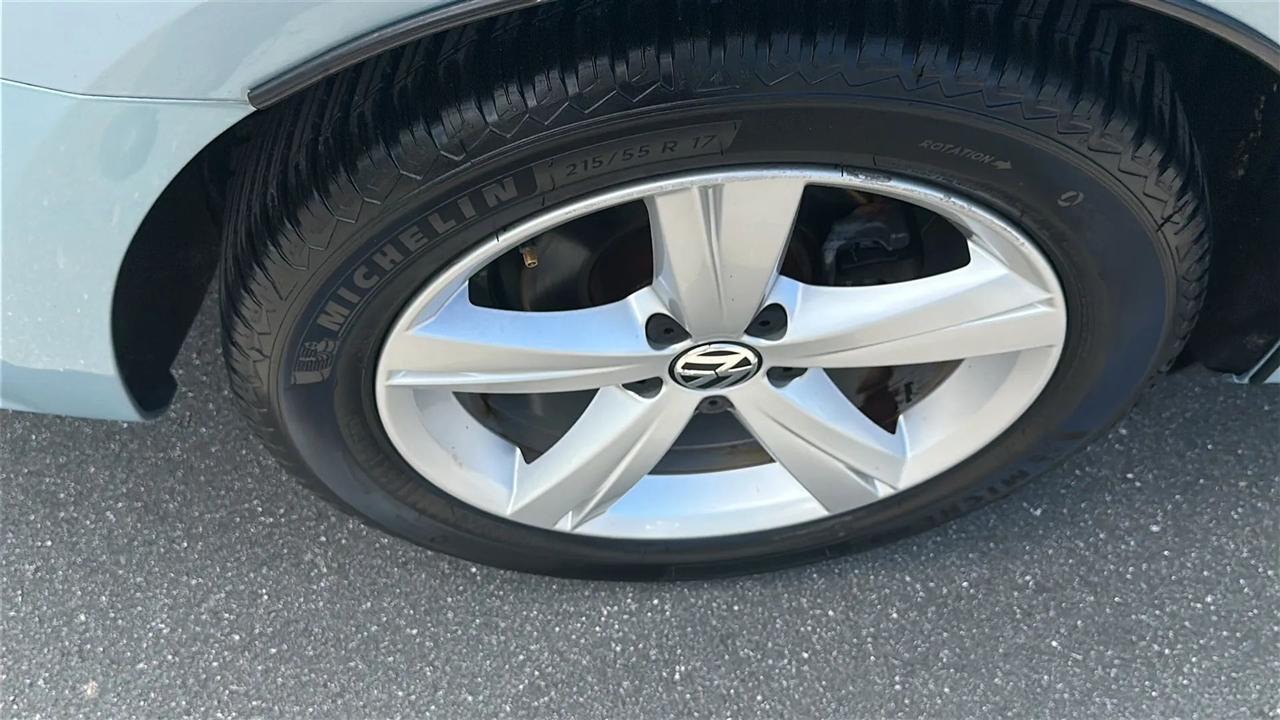 Volkswagen Passat  2013