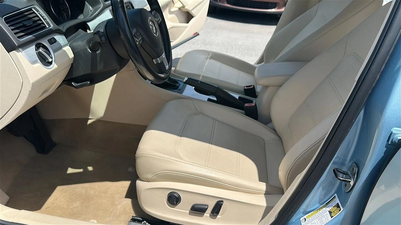 Volkswagen Passat  2013