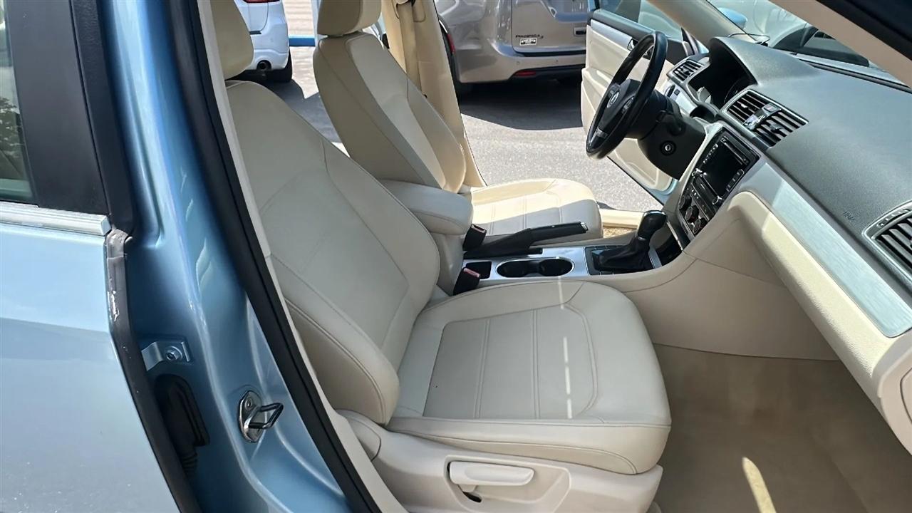 Volkswagen Passat  2013