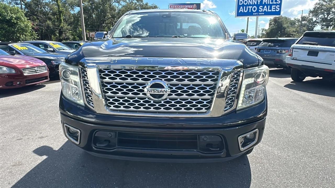 Nissan Titan  2017