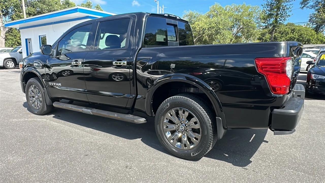 Nissan Titan  2017