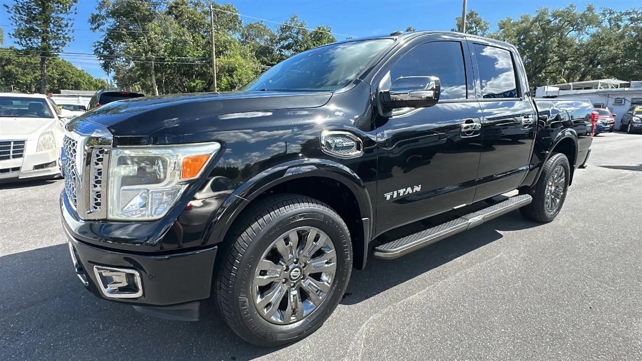 Nissan Titan  2017