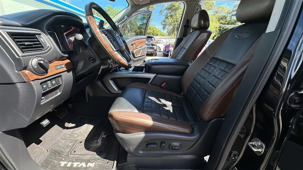 Nissan Titan  2017