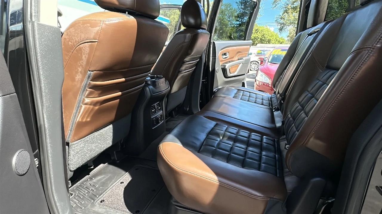 Nissan Titan  2017