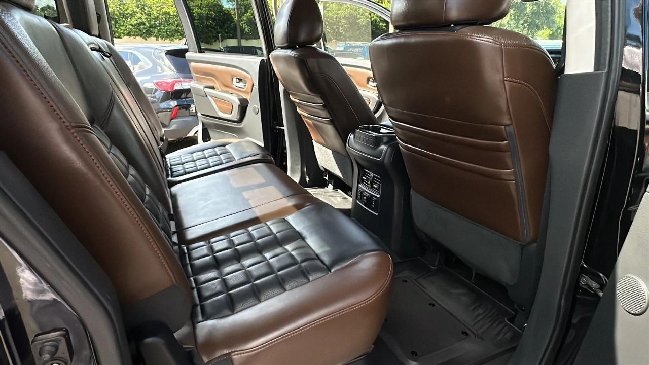 Nissan Titan  2017