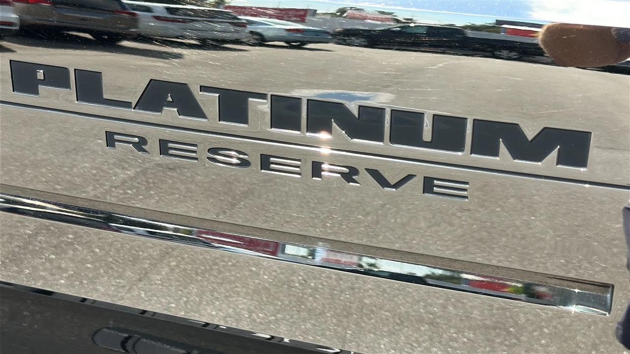 Nissan Titan  2017
