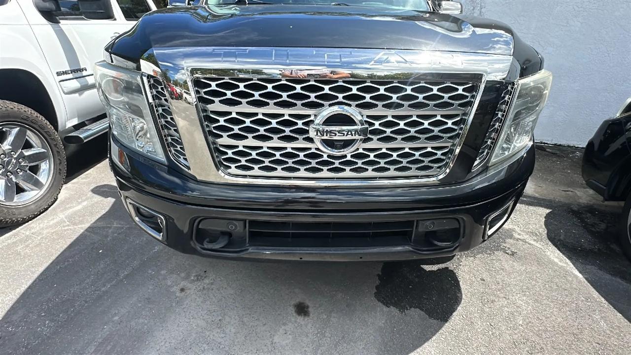 Nissan Titan  2017