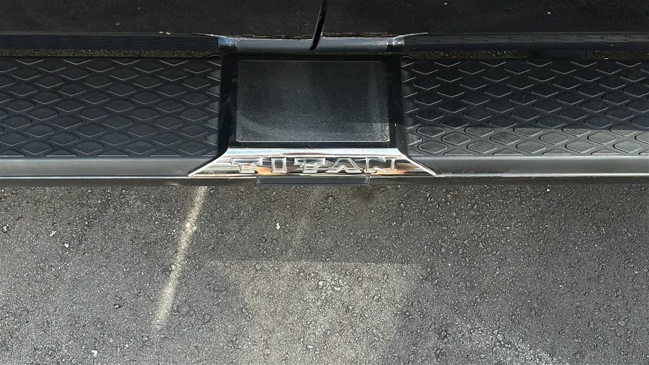 Nissan Titan  2017