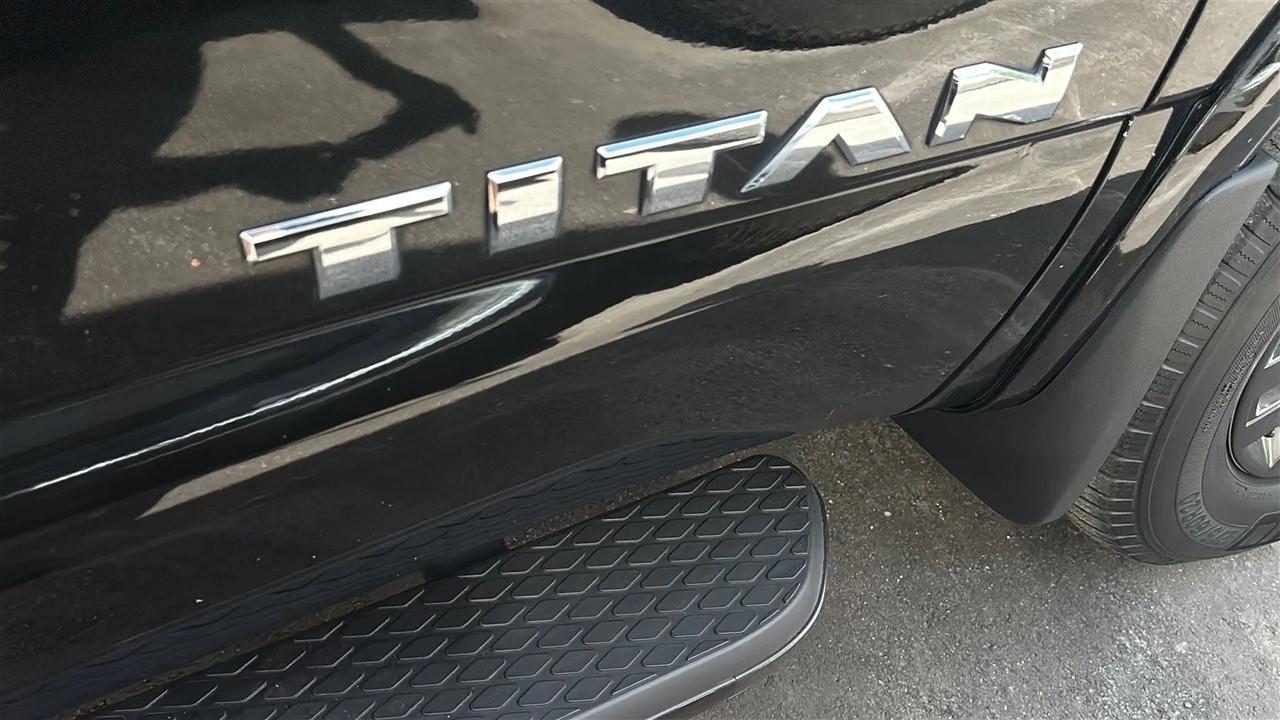 Nissan Titan  2017