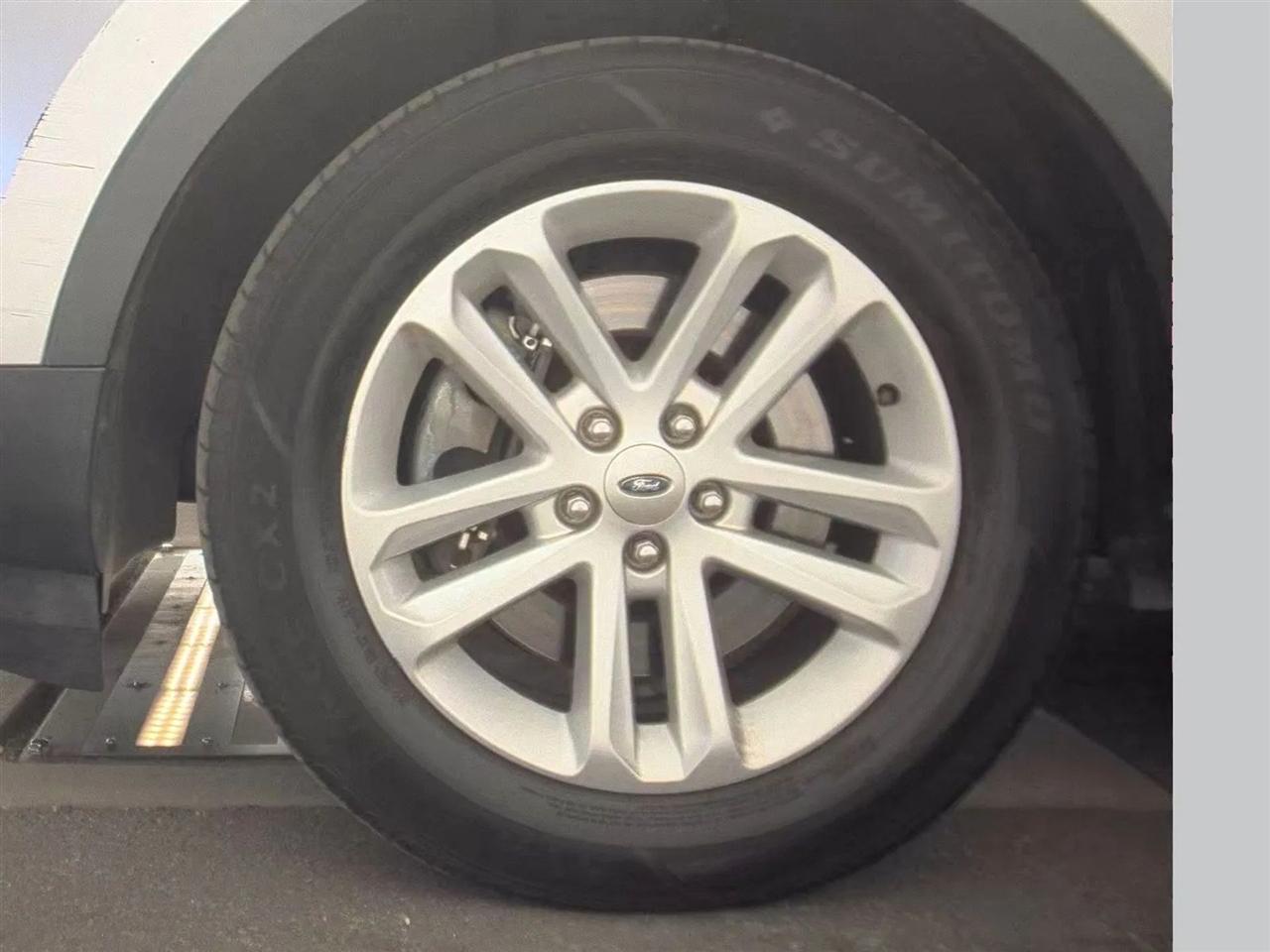 Ford Explorer  2015