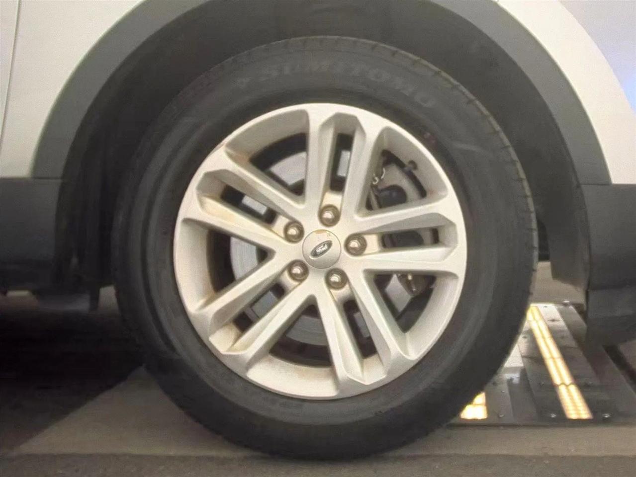 Ford Explorer  2015