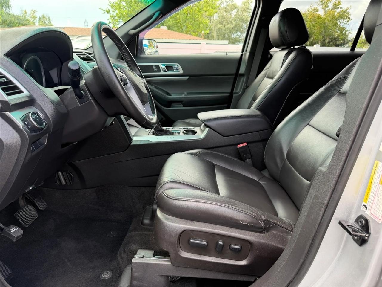 Ford Explorer  2015