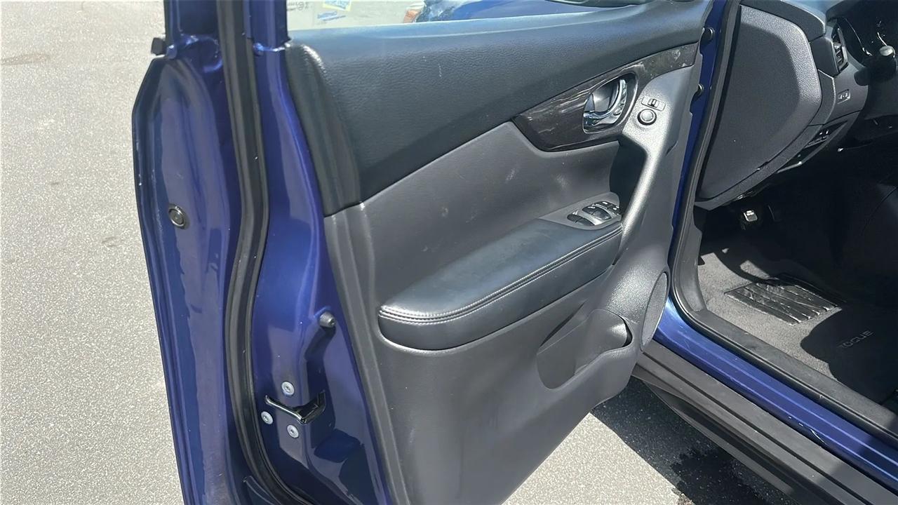 Nissan Rogue  2018