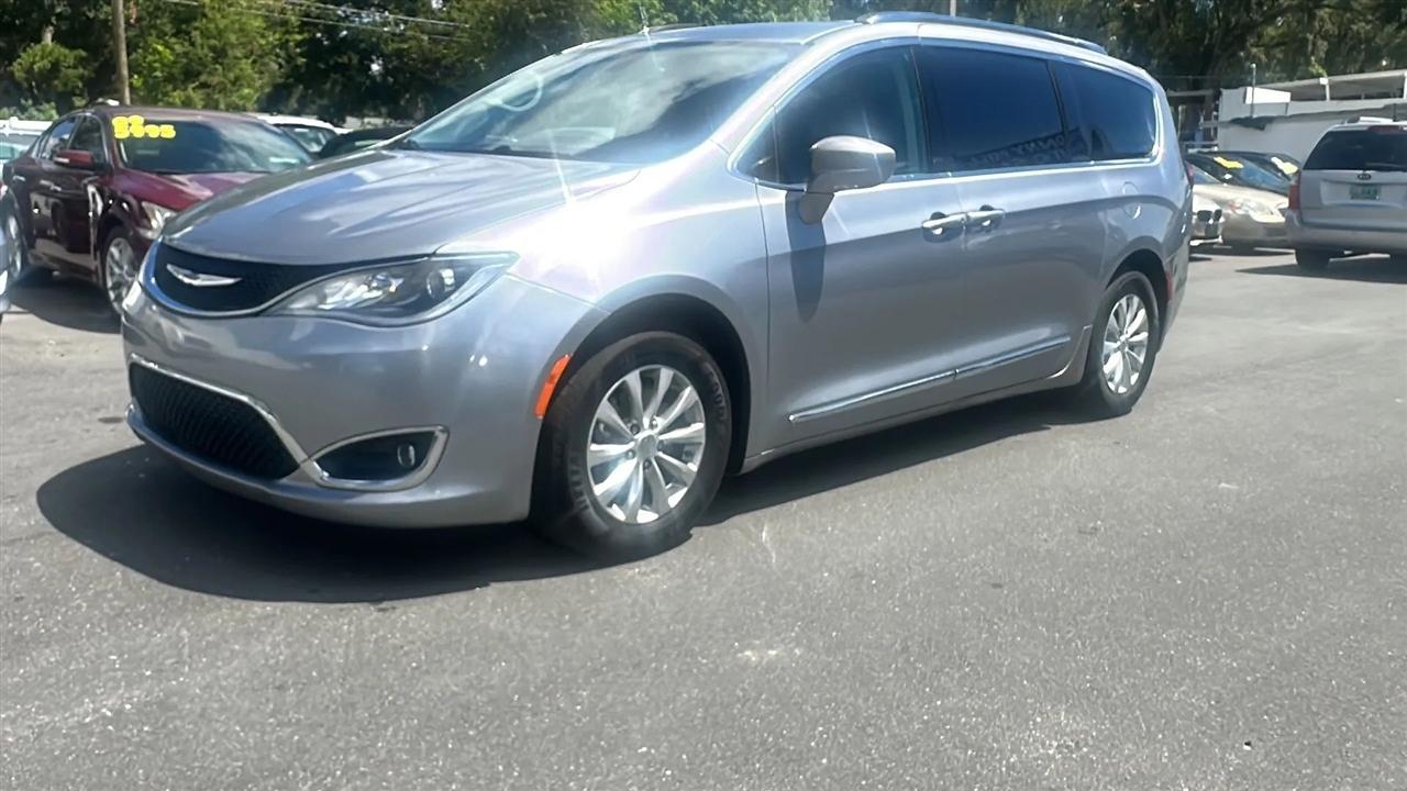 Chrysler Pacifica  2019