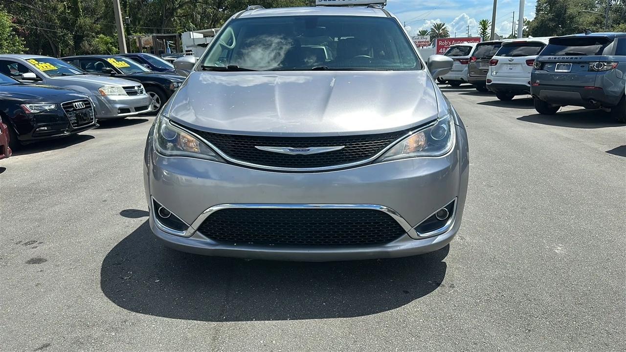 Chrysler Pacifica  2019