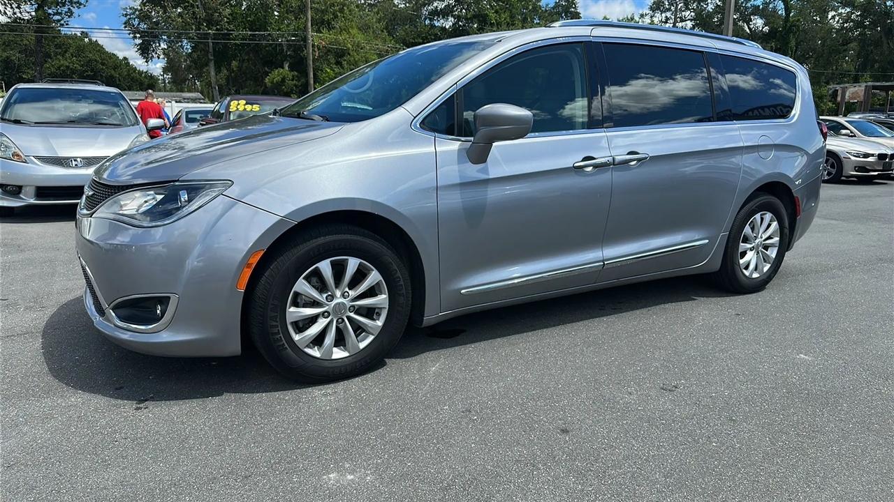 Chrysler Pacifica  2019