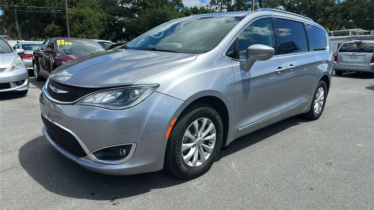 Chrysler Pacifica  2019