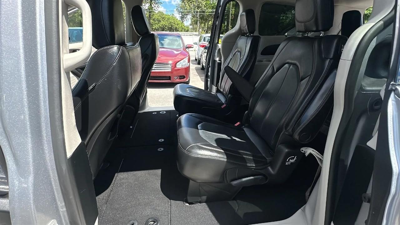Chrysler Pacifica  2019