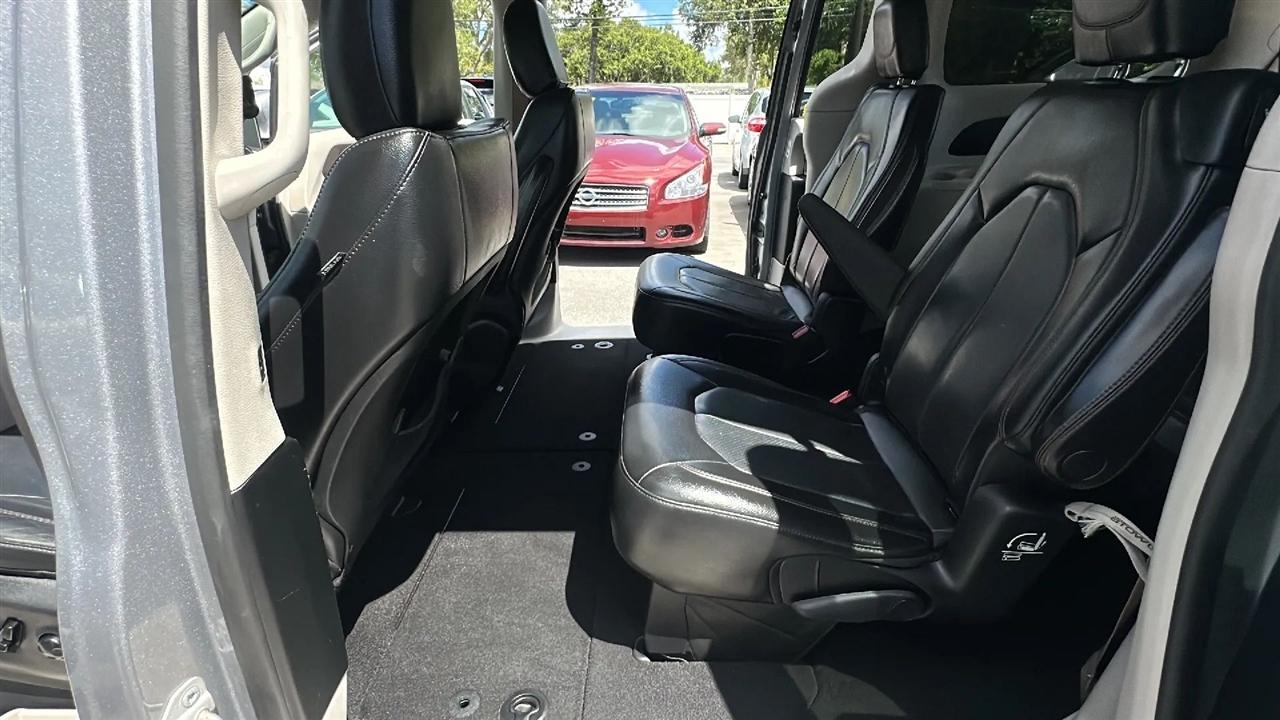 Chrysler Pacifica  2019