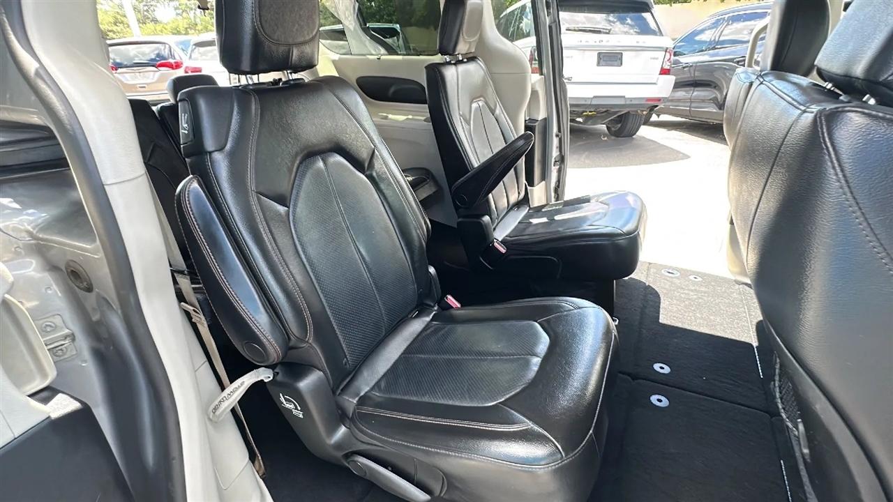 Chrysler Pacifica  2019