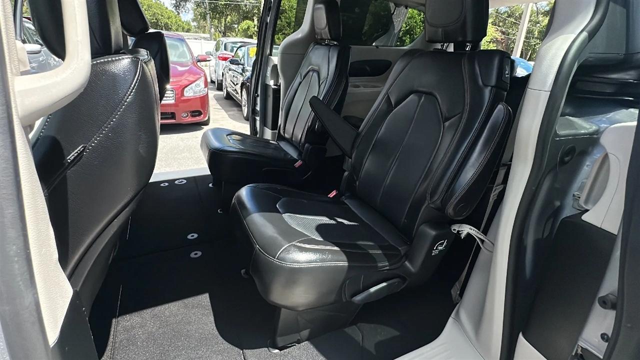 Chrysler Pacifica  2019