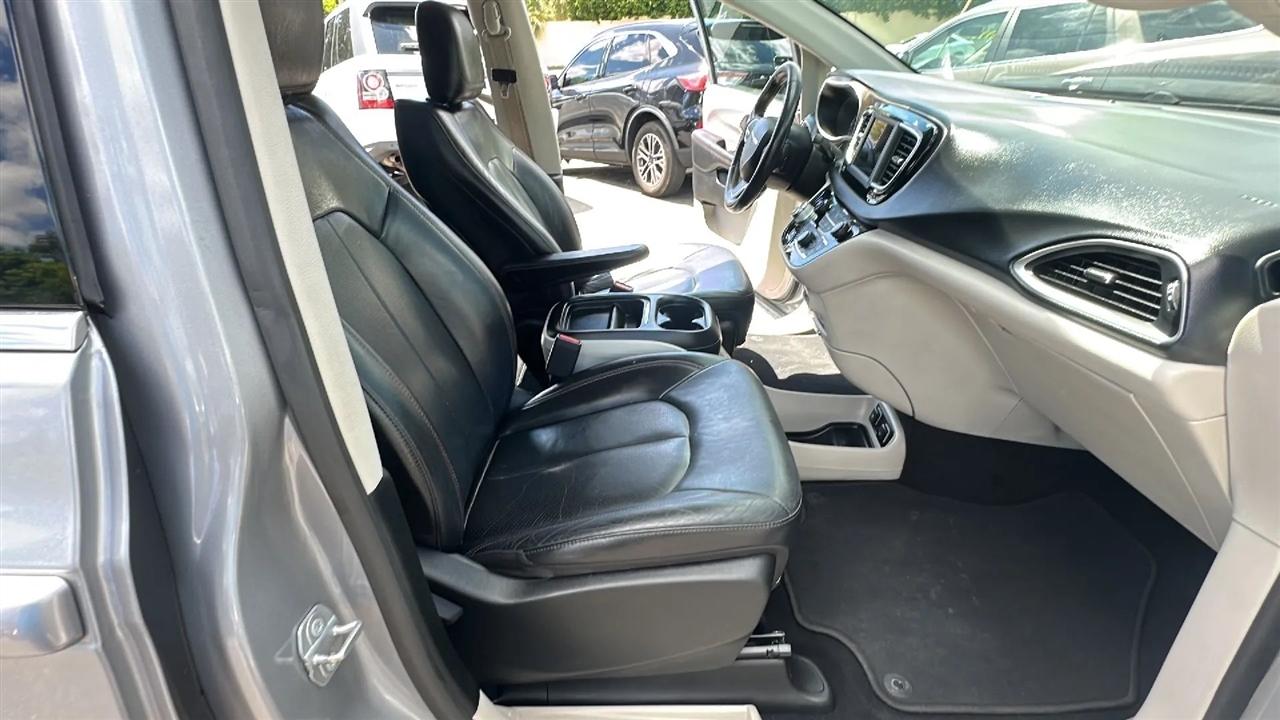 Chrysler Pacifica  2019