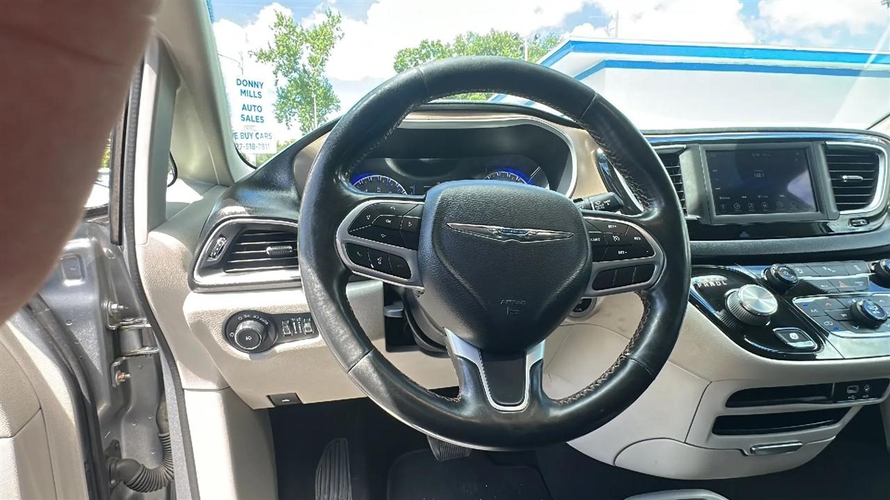 Chrysler Pacifica  2019