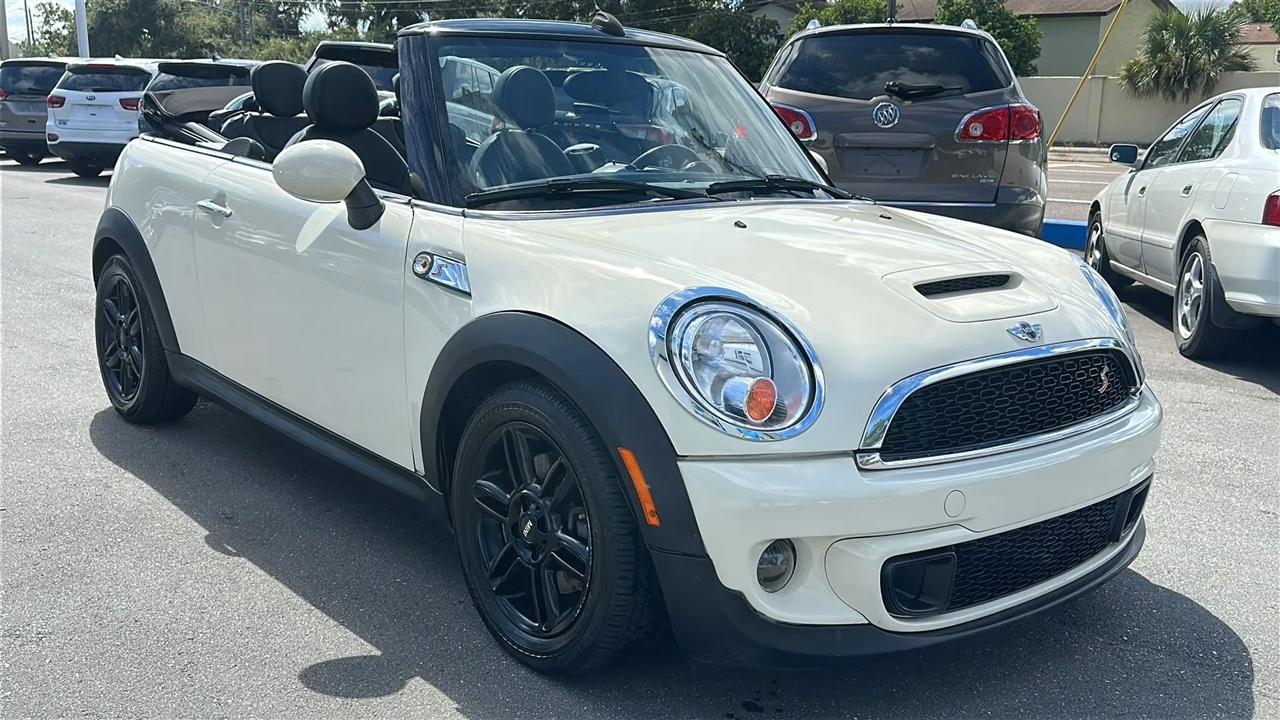 MINI Cooper Convertible  2014