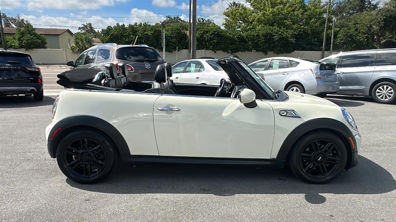 MINI Cooper Convertible  2014