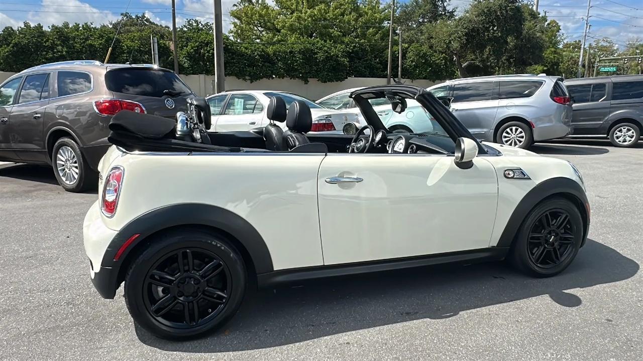 MINI Cooper Convertible  2014