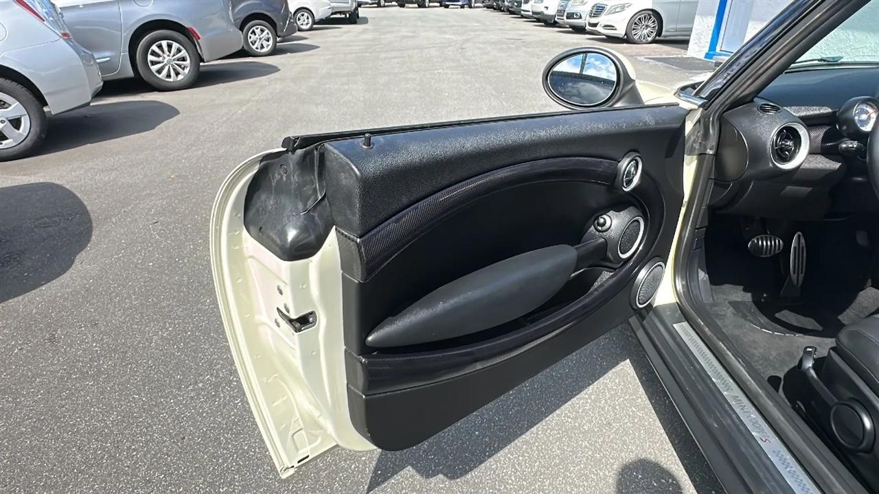 MINI Cooper Convertible  2014