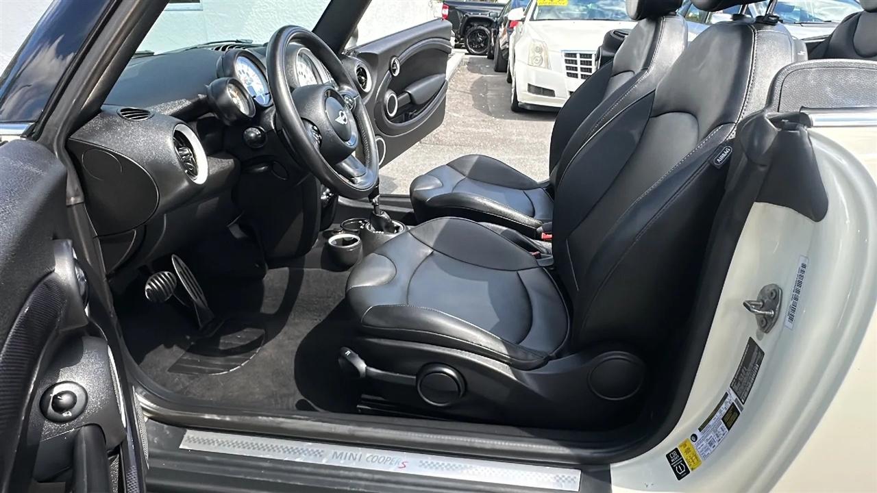 MINI Cooper Convertible  2014