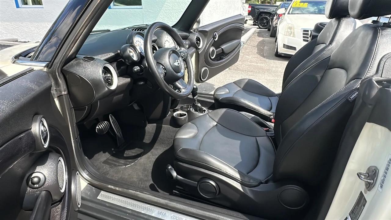 MINI Cooper Convertible  2014