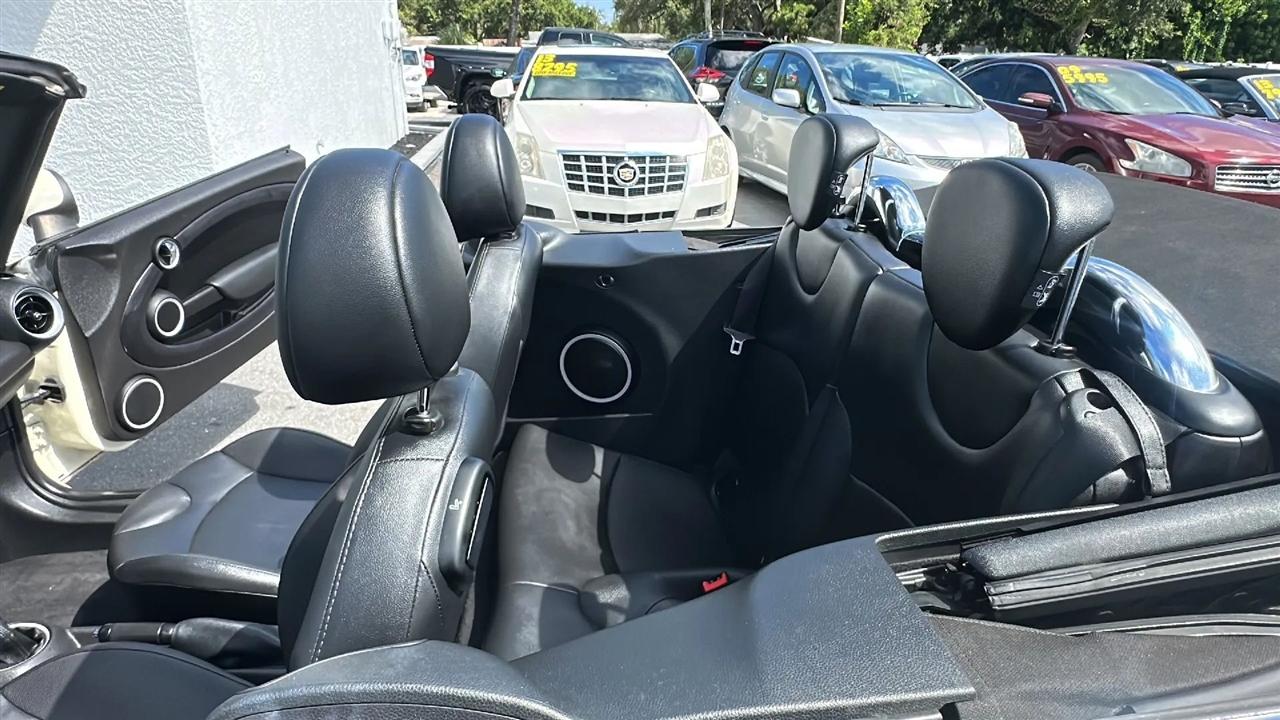 MINI Cooper Convertible  2014