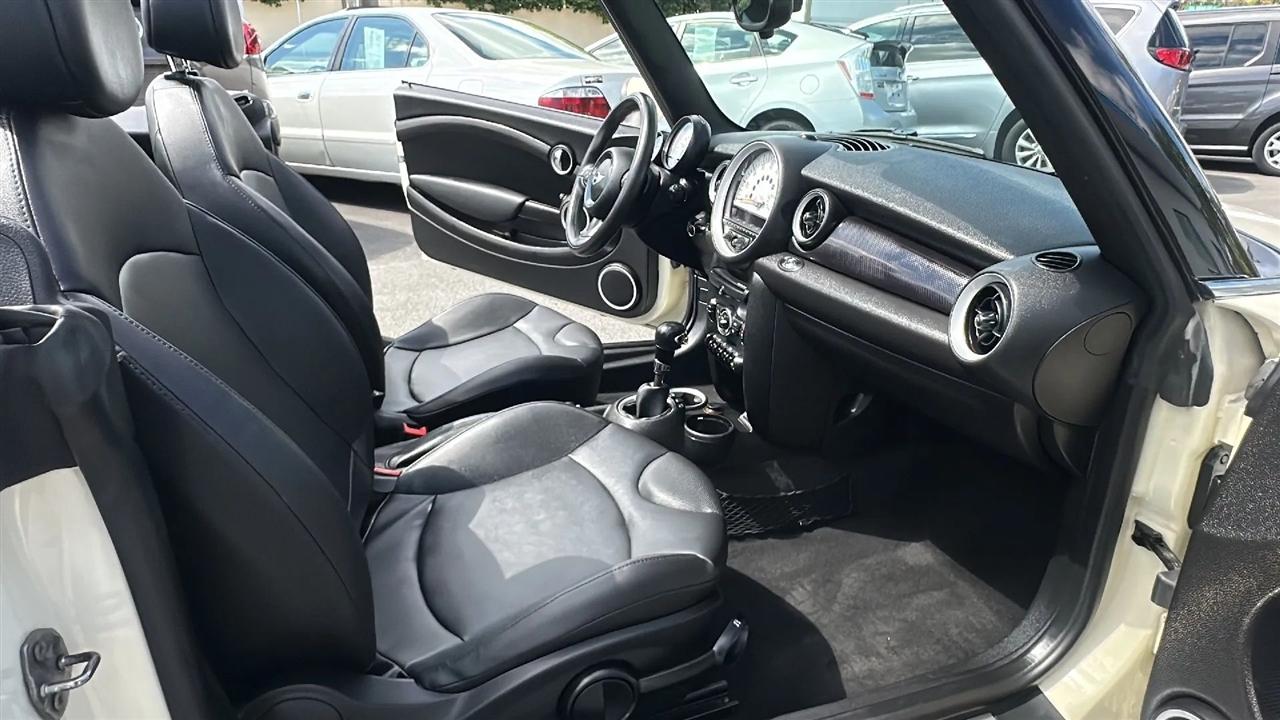 MINI Cooper Convertible  2014