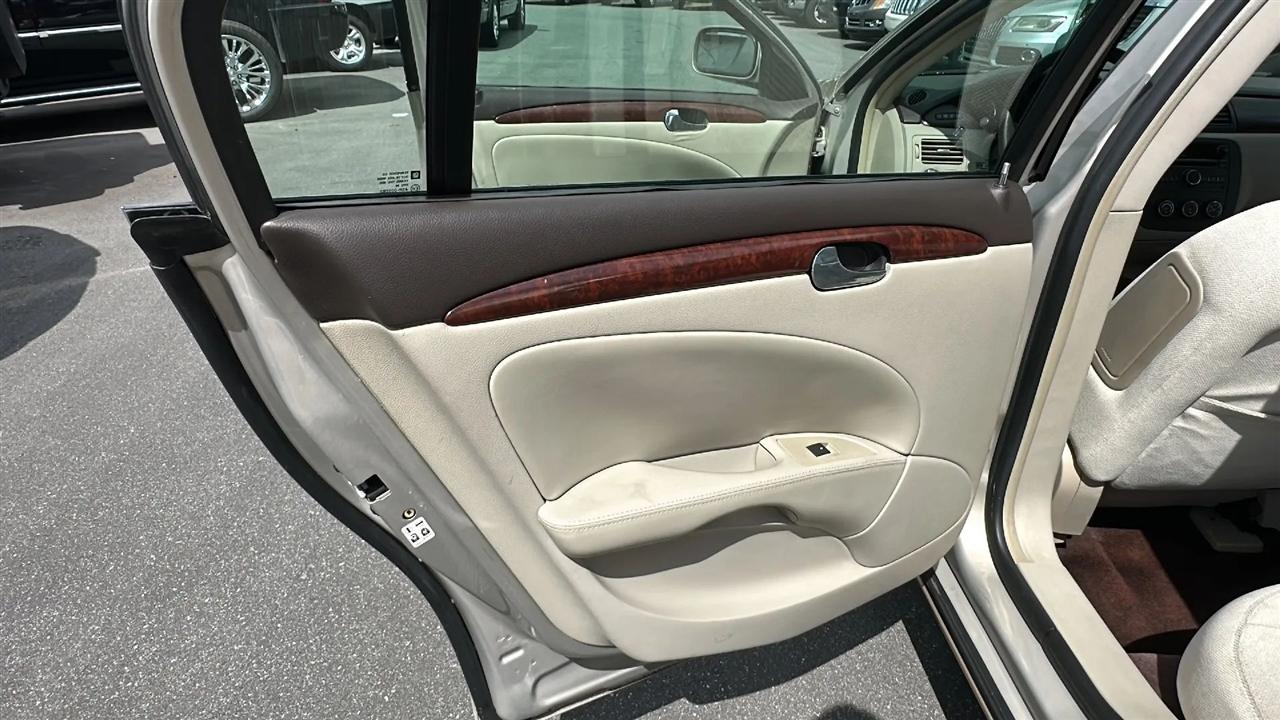 Buick Lucerne  2007